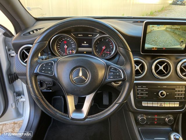 Mercedes-Benz A 180 Urban - 13