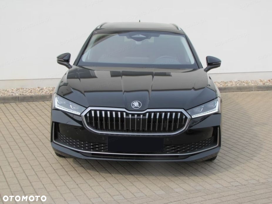 Skoda Superb 2.0 TDI SCR 4x4 Edition 130 DSG - 2