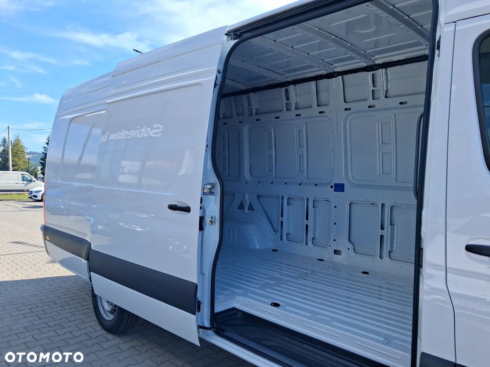 Mercedes-Benz Sprinter - 6