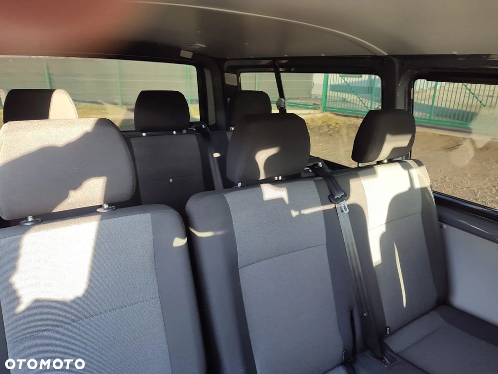 Volkswagen Transporter T6 TDI L2H1 - 9