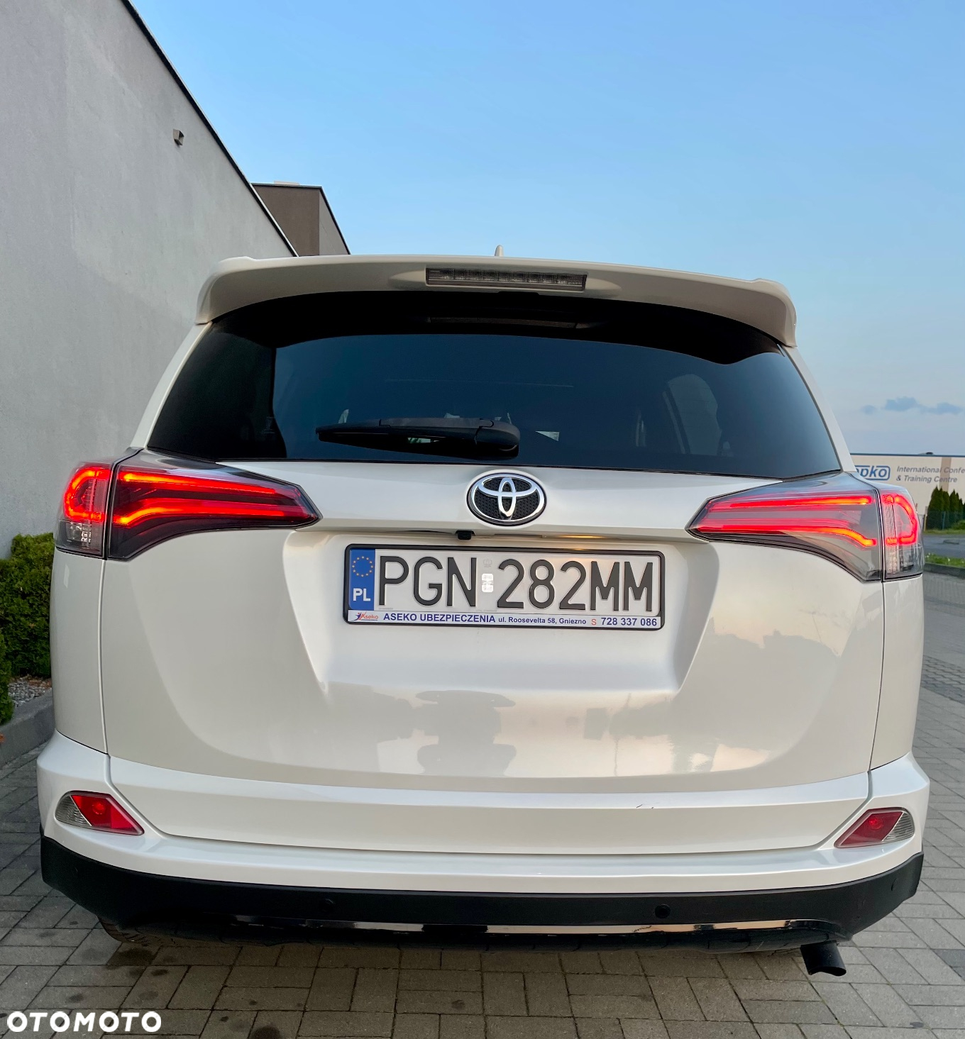 Toyota RAV4 - 12