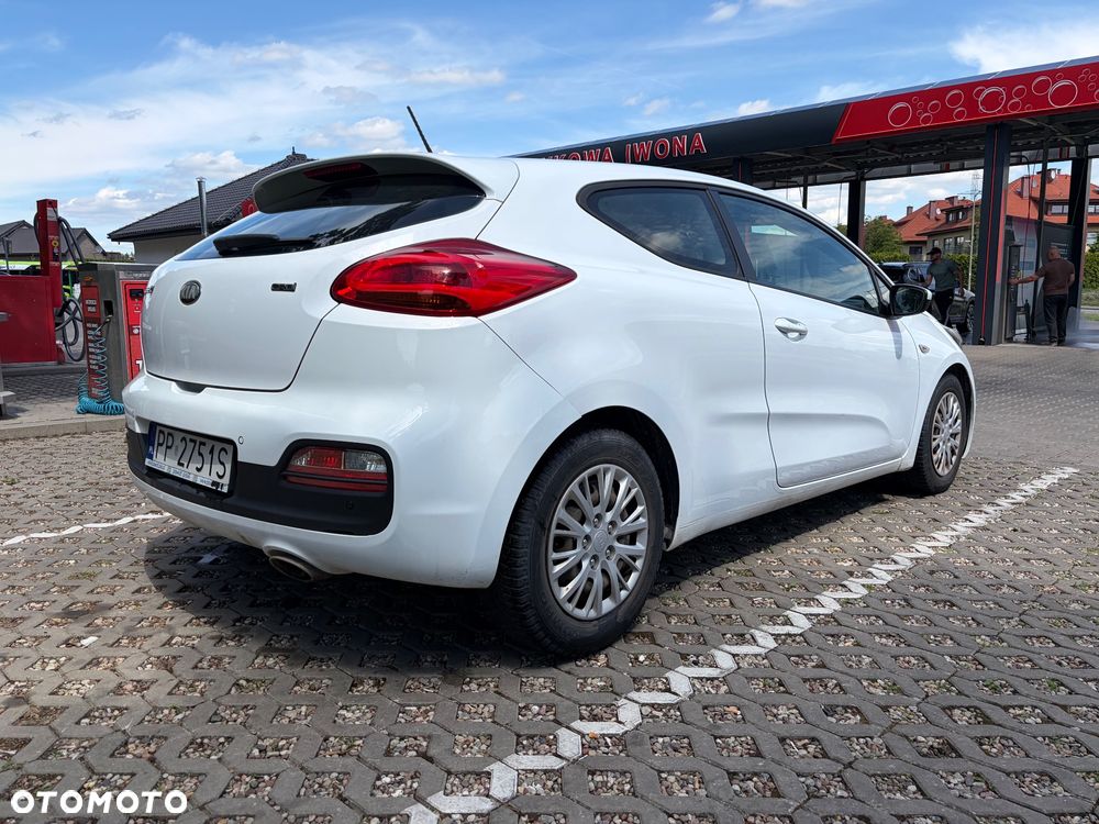 Kia Ceed 1.6 CRDi S - 10