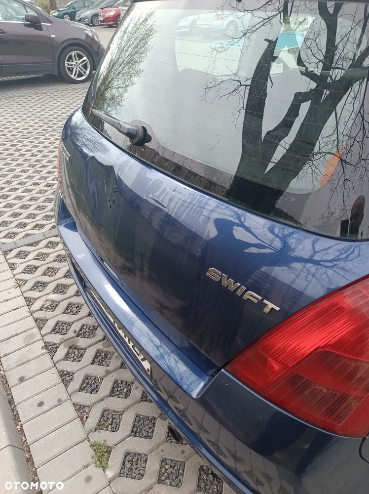 Suzuki Swift - 5