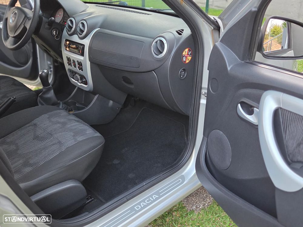 Dacia Sandero 1.2 16V Pack - 18