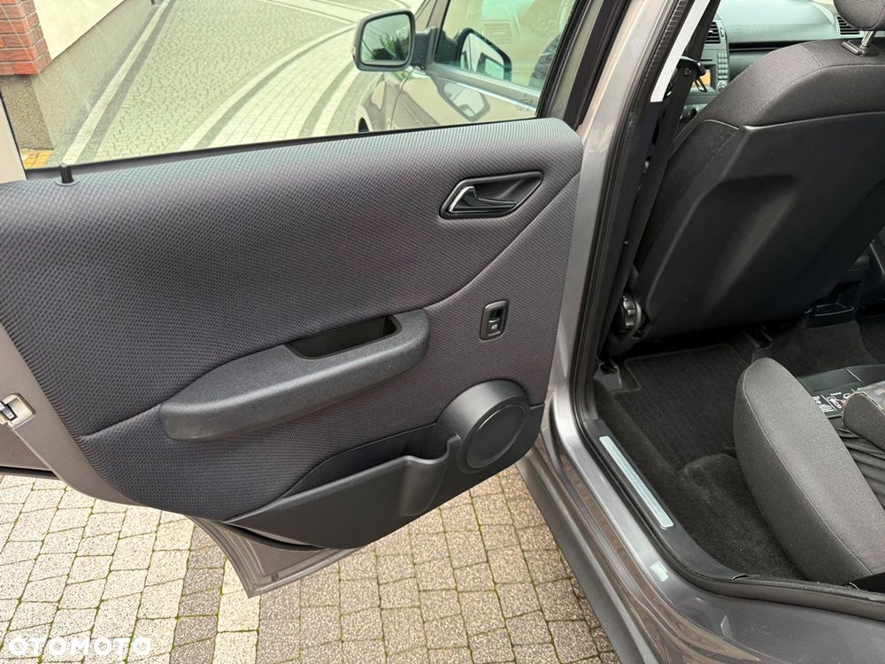 Mercedes-Benz Klasa A 160 Avantgarde - 22