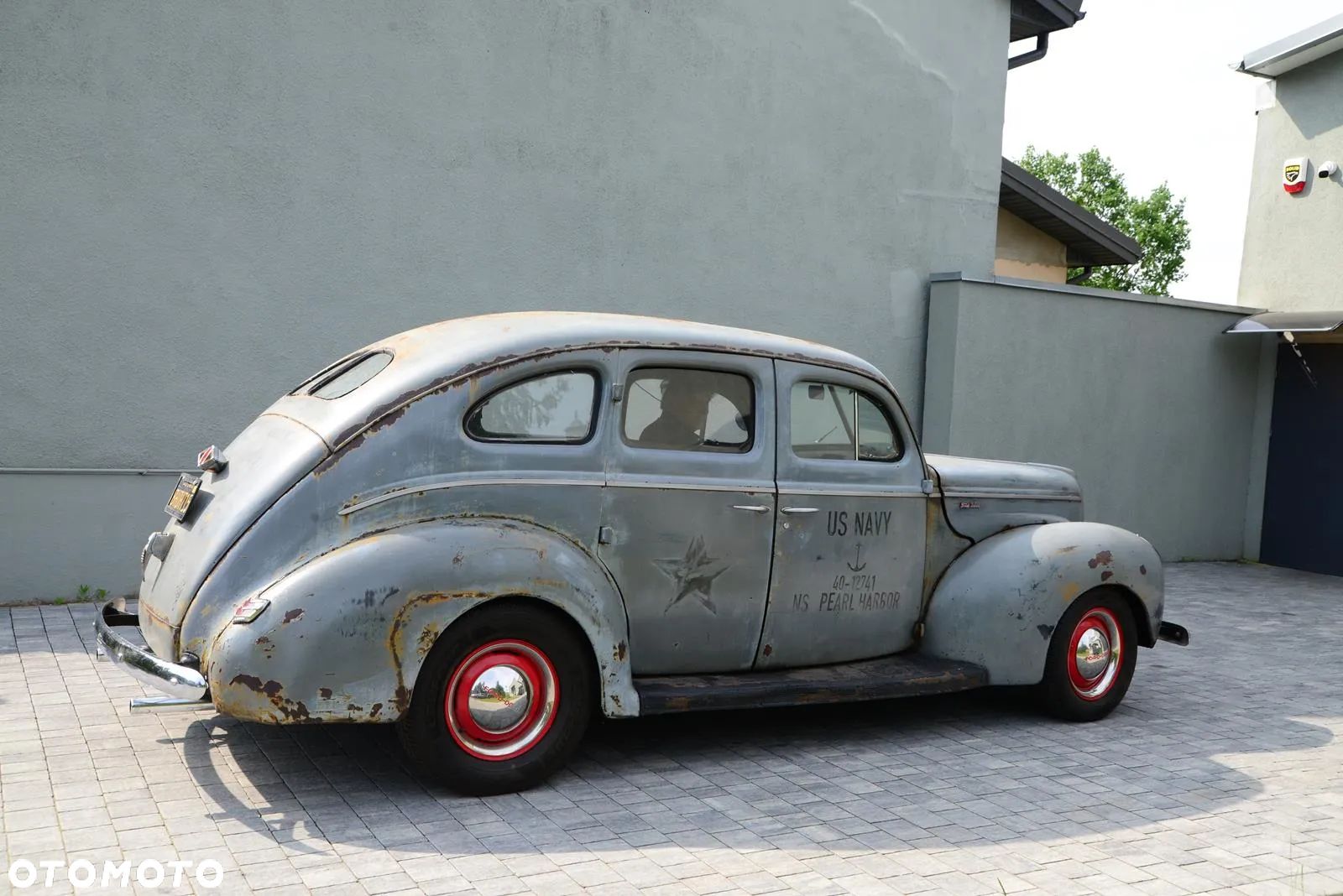 Ford Inny - 1