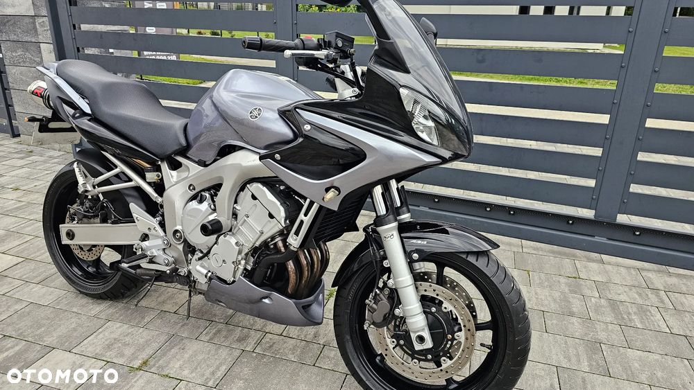 Yamaha FZ6 - 4
