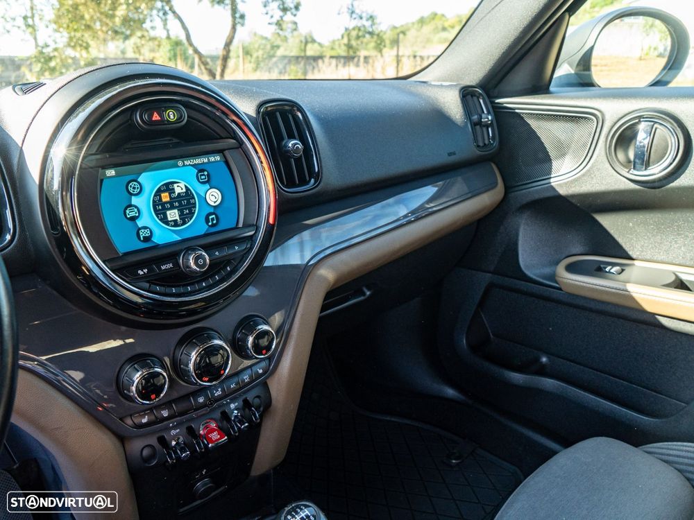 MINI Countryman One D Sport Edition - 23