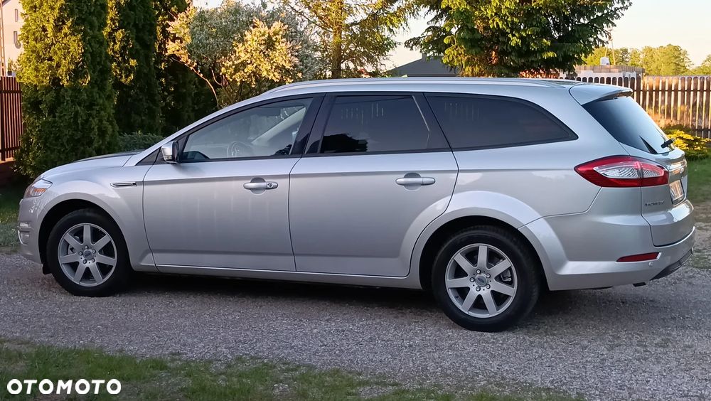 Ford Mondeo 2.0 TDCi Ambiente - 22