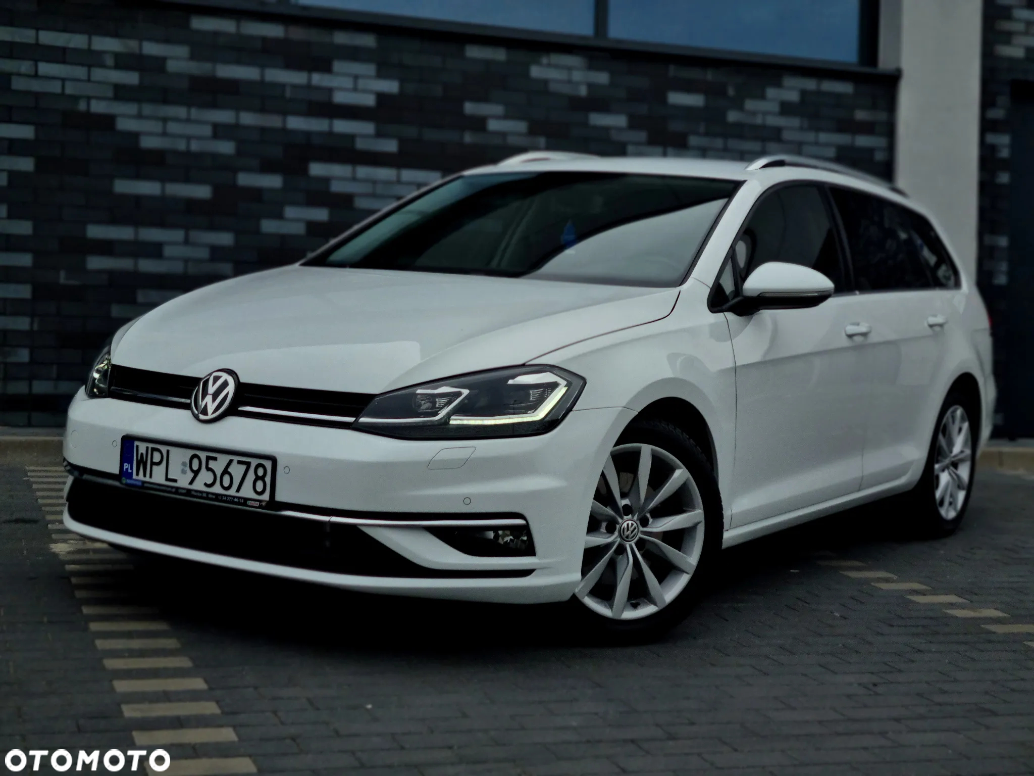 Volkswagen Golf 2.0 BlueTDI DSG Highline - 5