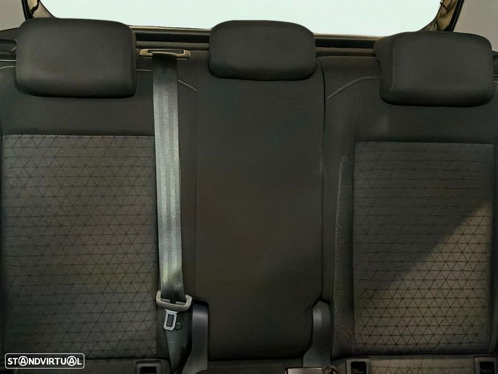 VW T-Cross 1.0 TSI Life DSG - 18