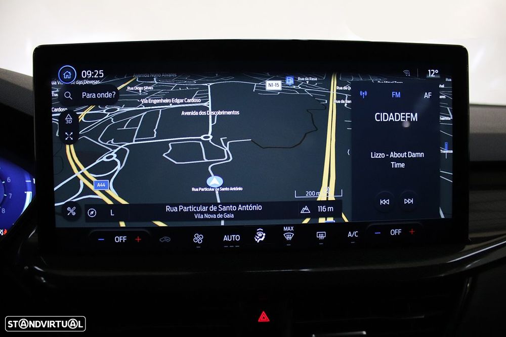 Ford Focus 1.0 EcoBoost MHEV ST-Line X - 11