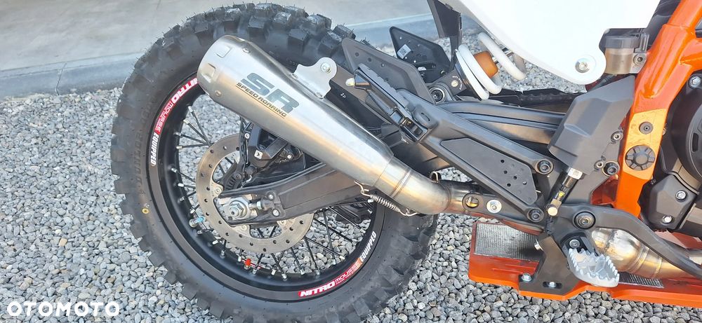 KTM Adventure 390 - 16