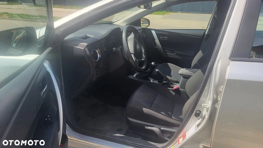 Toyota Auris 1.6 Active - 12