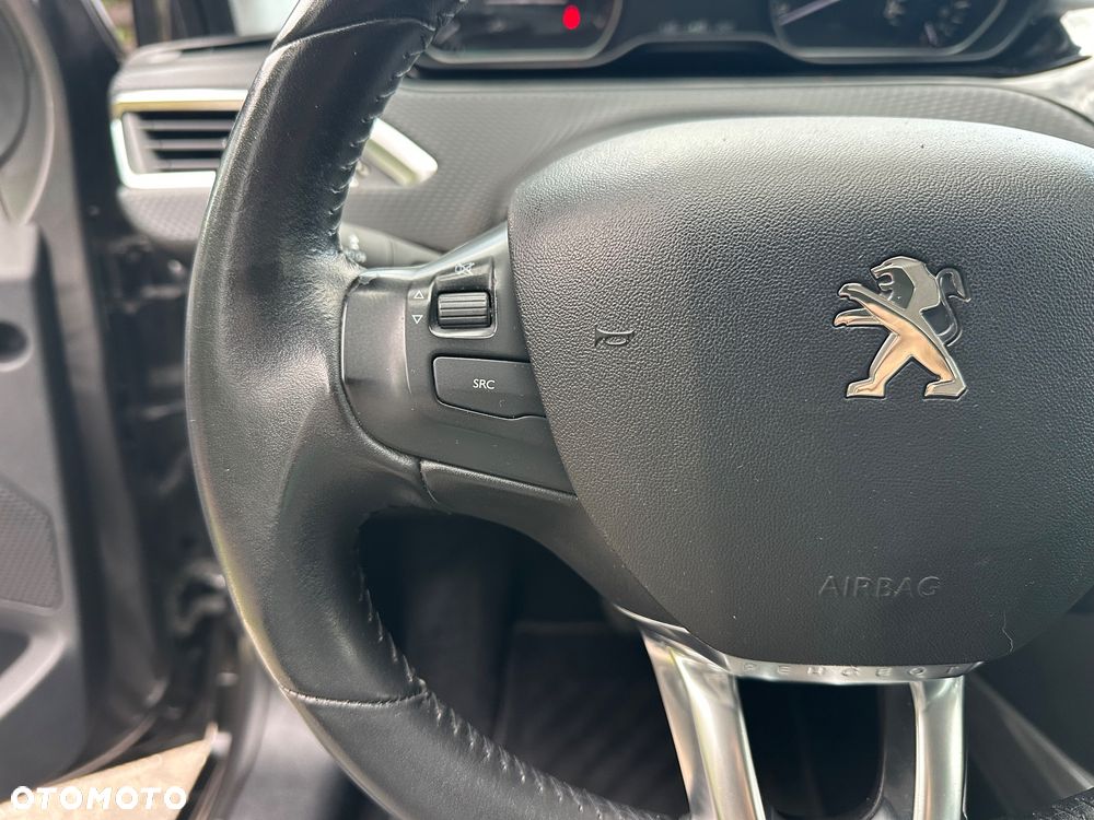 Peugeot 2008 - 24