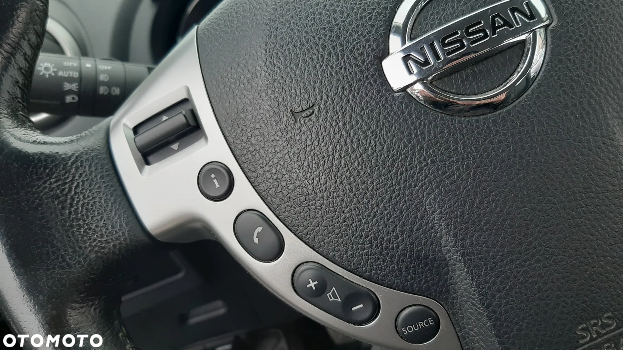 Nissan Qashqai 2.0 4 x 4 tekna - 13