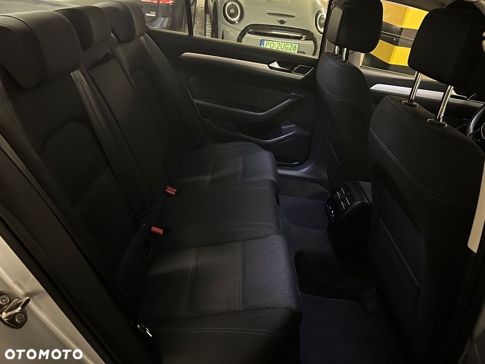 Volkswagen Passat 1.4 TSI BMT ACT Comfortline - 29