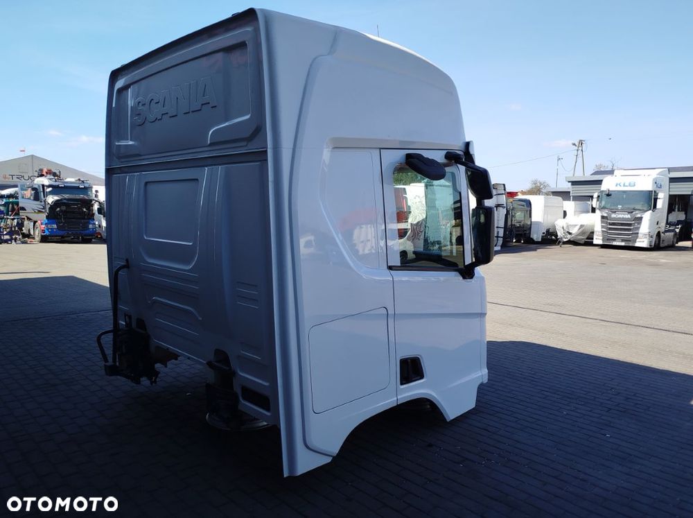 KABINA SCANIA R NTG - 4