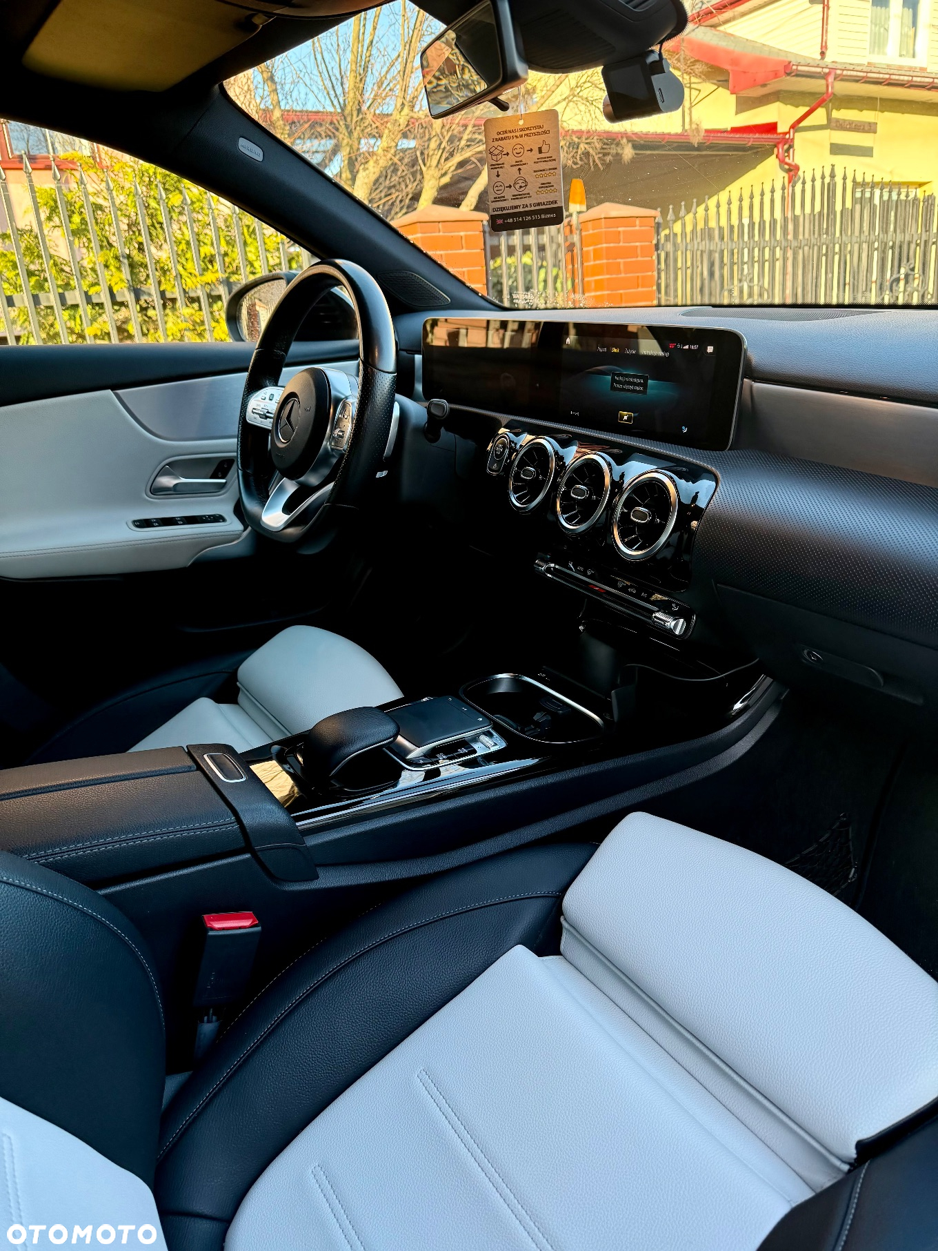 Mercedes-Benz Klasa A 250 AMG Line 7G-DCT - 5