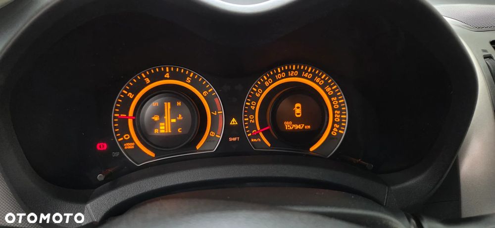 Toyota Auris 1.6 VVT-i Executive - 25