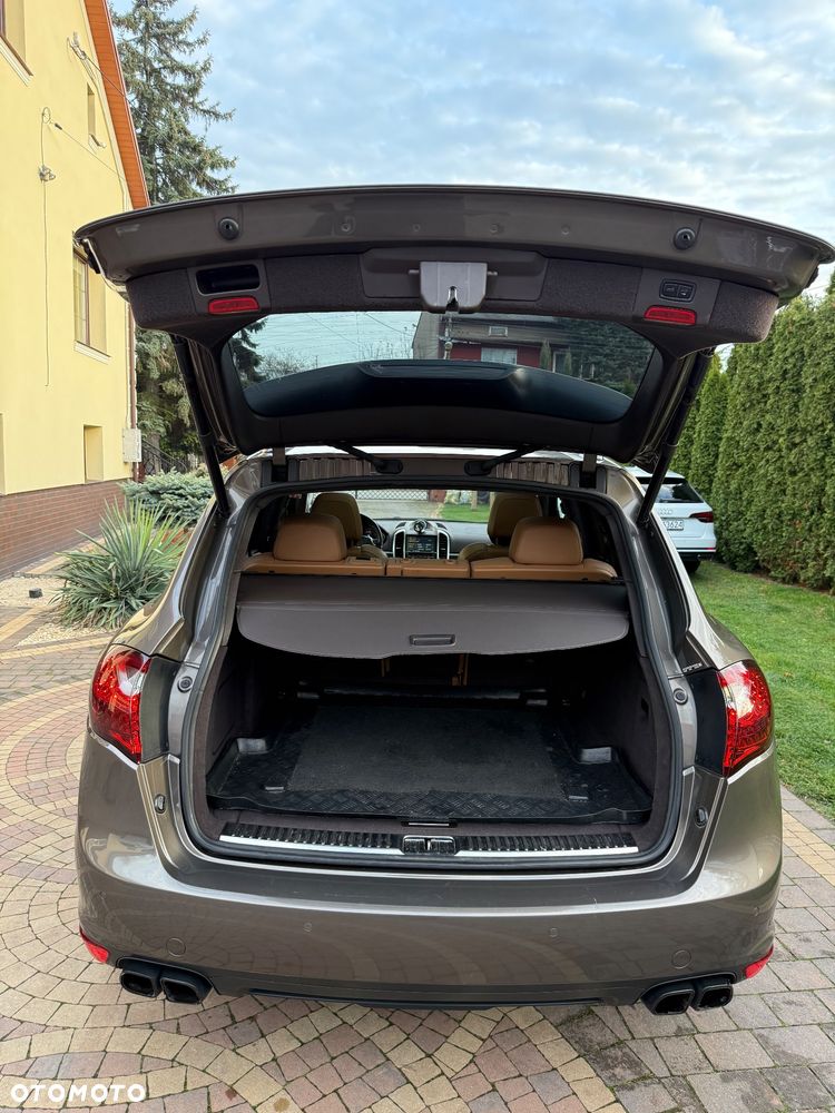 Porsche Cayenne S Diesel - 31