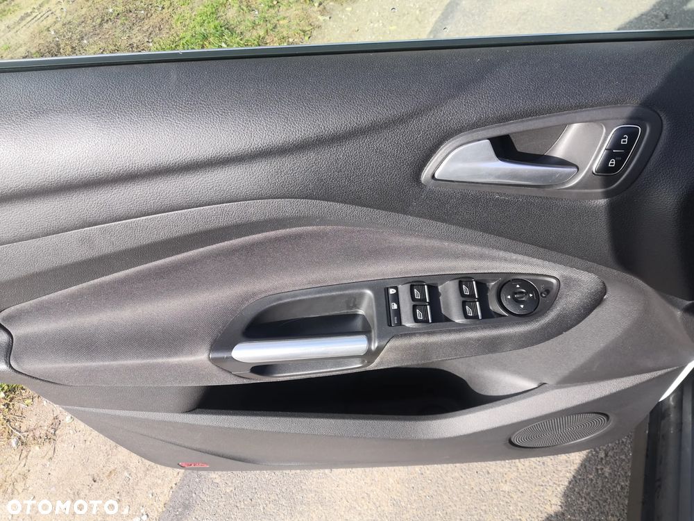 Ford Grand C-MAX - 24