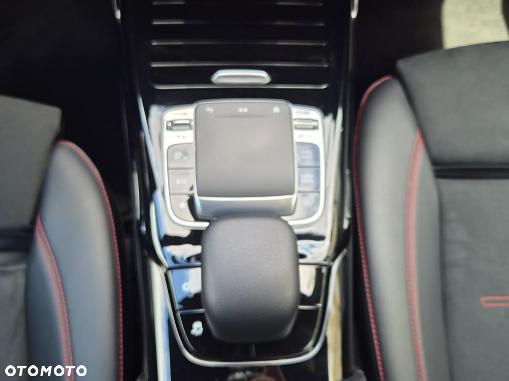 Mercedes-Benz Klasa A 35 AMG 4-Matic Edition 1 7G-DCT - 23