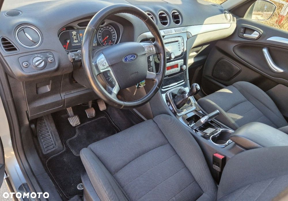 Ford S-Max 2.0 TDCi DPF Titanium - 19
