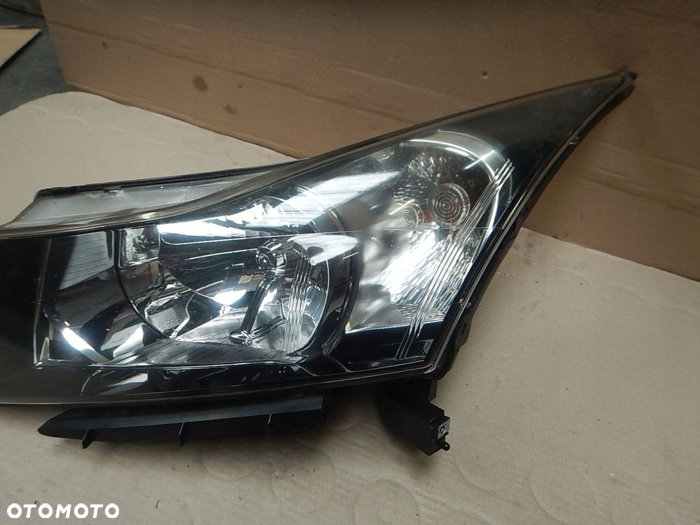 LAMPA PRZOD LEWA CHEVROLET CRUZE 08-12 - 3