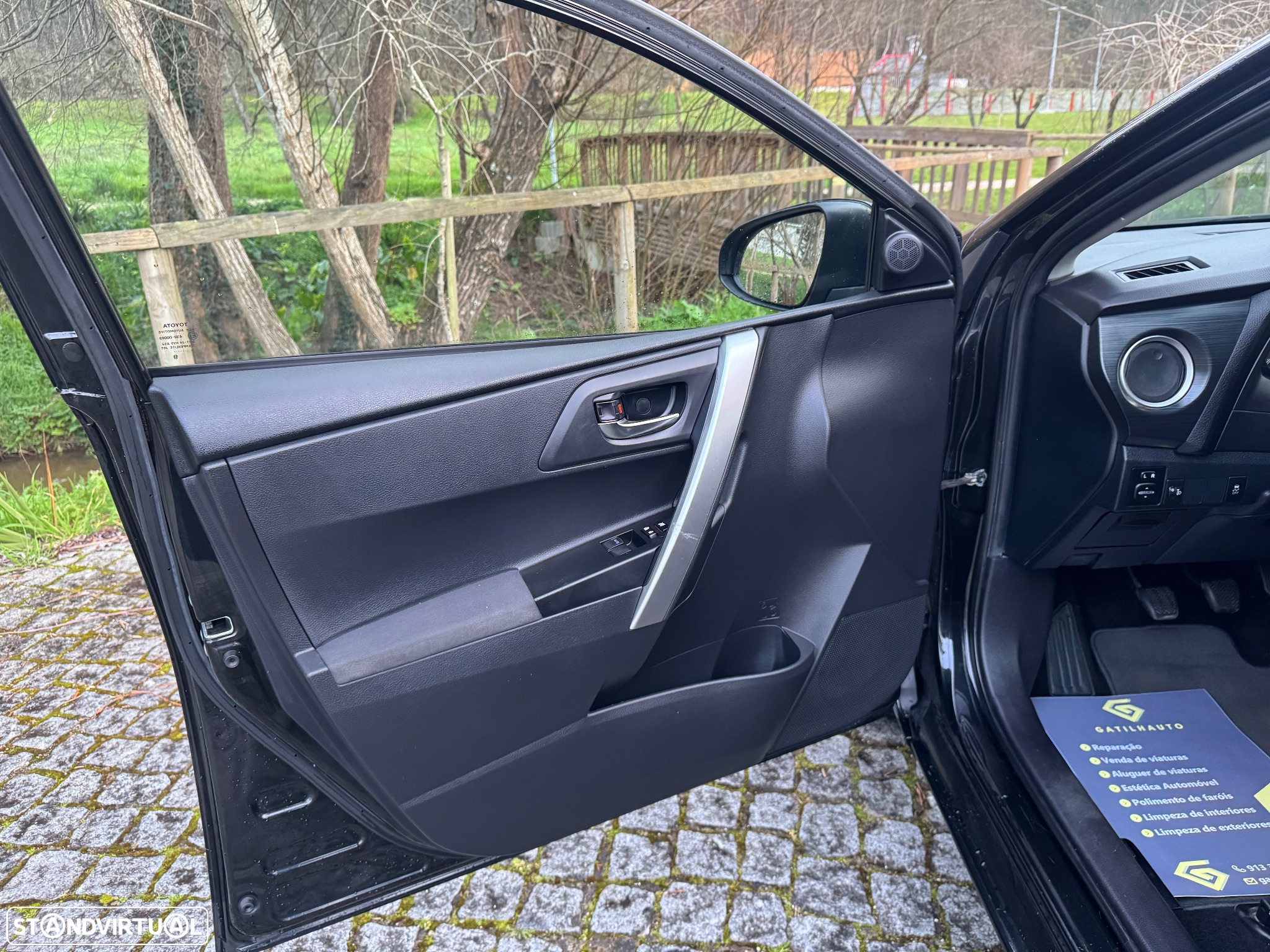 Toyota Auris Touring Sports 1.4 D-4D Comfort - 10