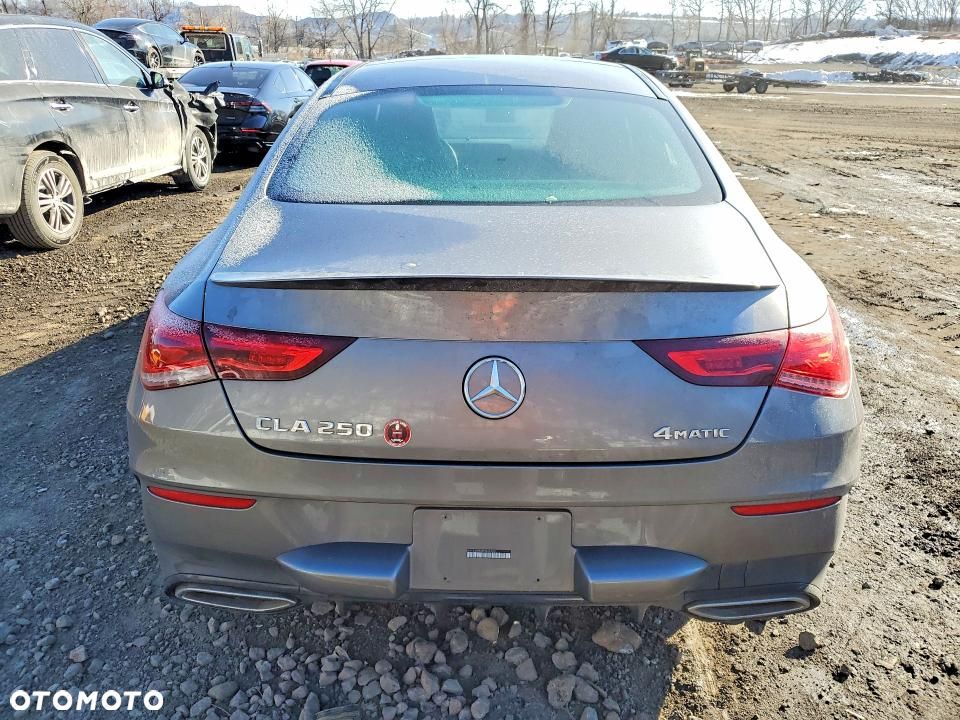 Mercedes-Benz CLA - 6