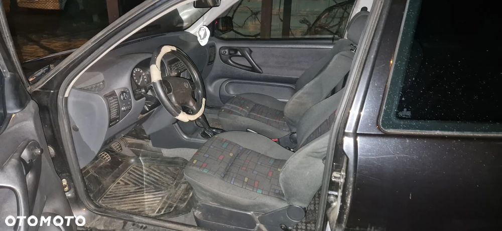 Volkswagen Polo - 16