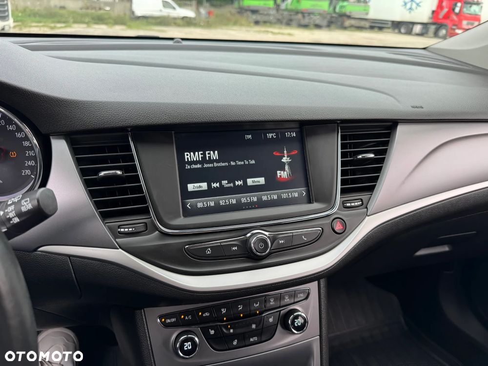 Opel Astra 1.4 Turbo Innovation - 18