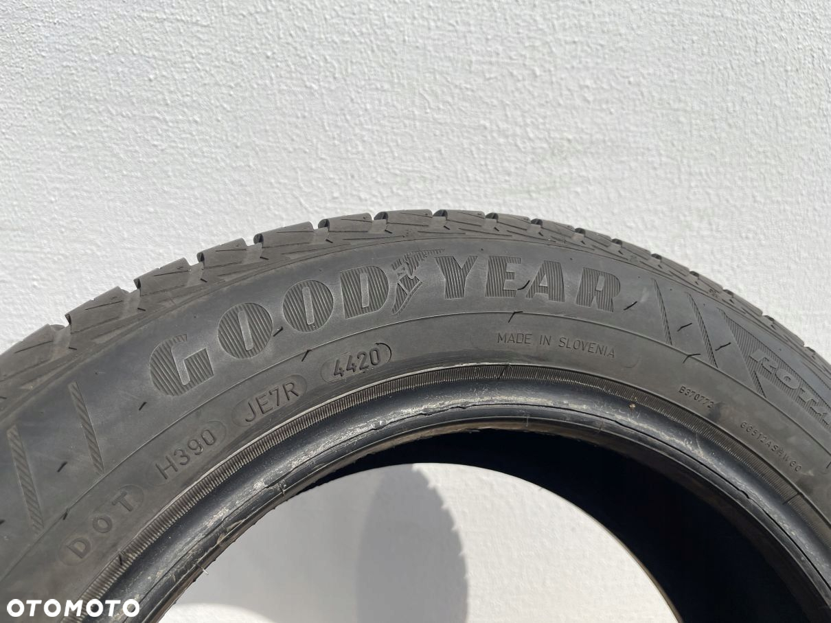 OPONA 185/60/15 84T GOODYEAR VECTOR 4 SEASONS 2 - 3