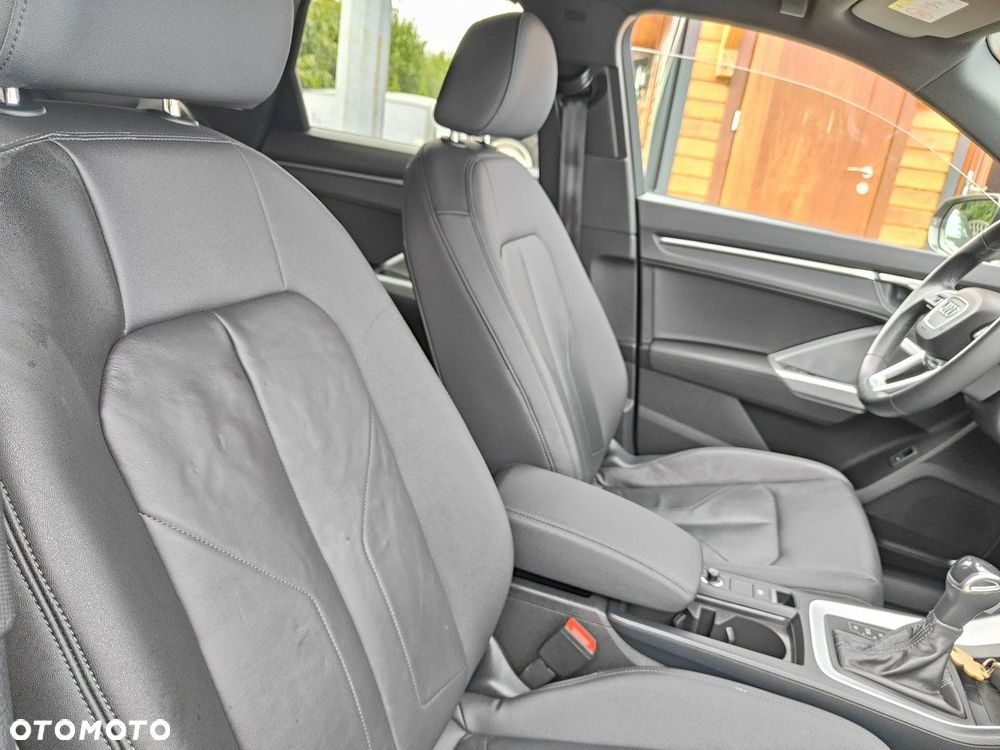 Audi Q3 - 18