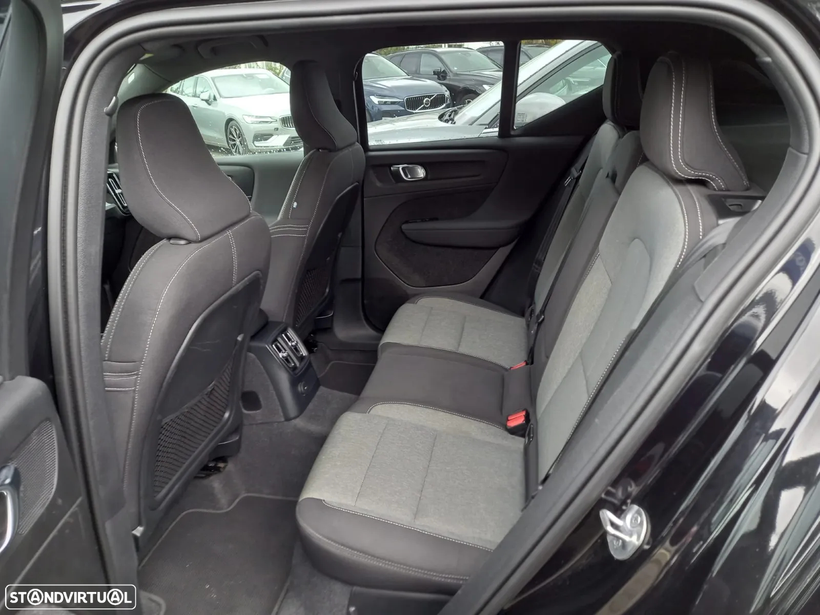 Volvo XC 40 1.5 T5 PHEV Plus Dark - 3