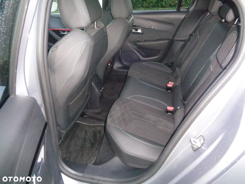 Peugeot 208 50kWh Business - 12