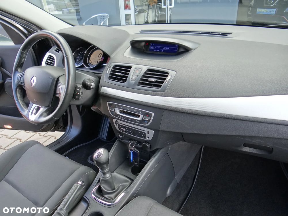 Renault Megane ENERGY TCe 115 Start & Stop Authentique - 34