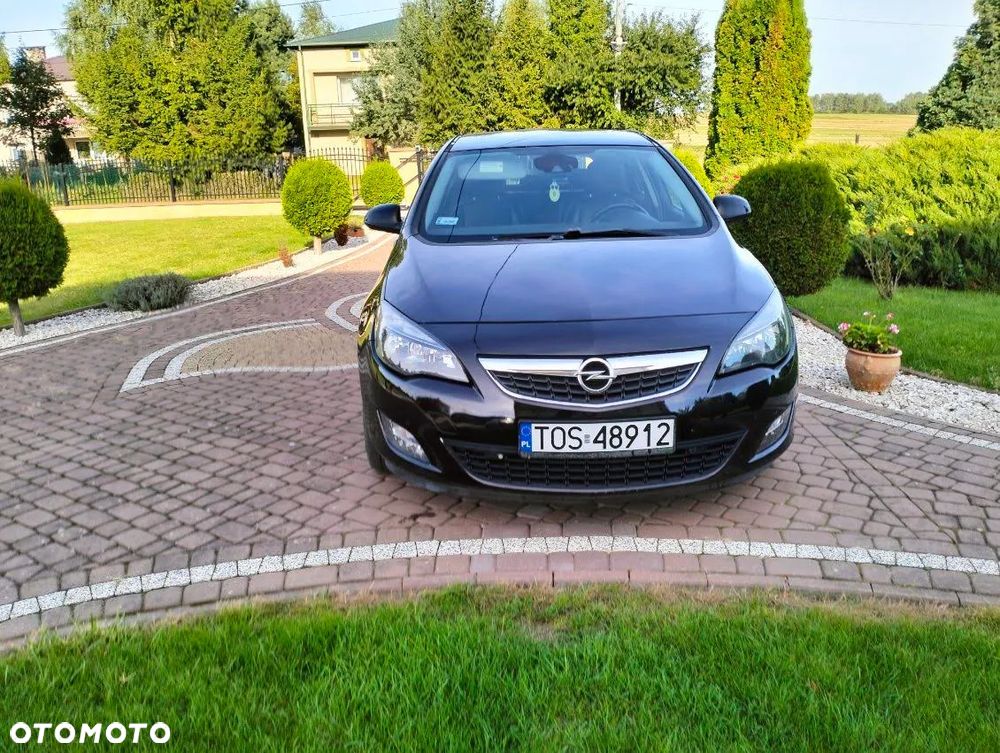 Opel Astra IV 1.7 CDTI Cosmo - 1
