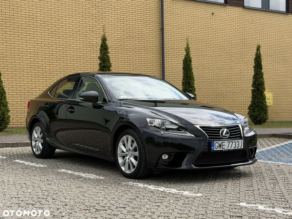 Lexus IS - 5