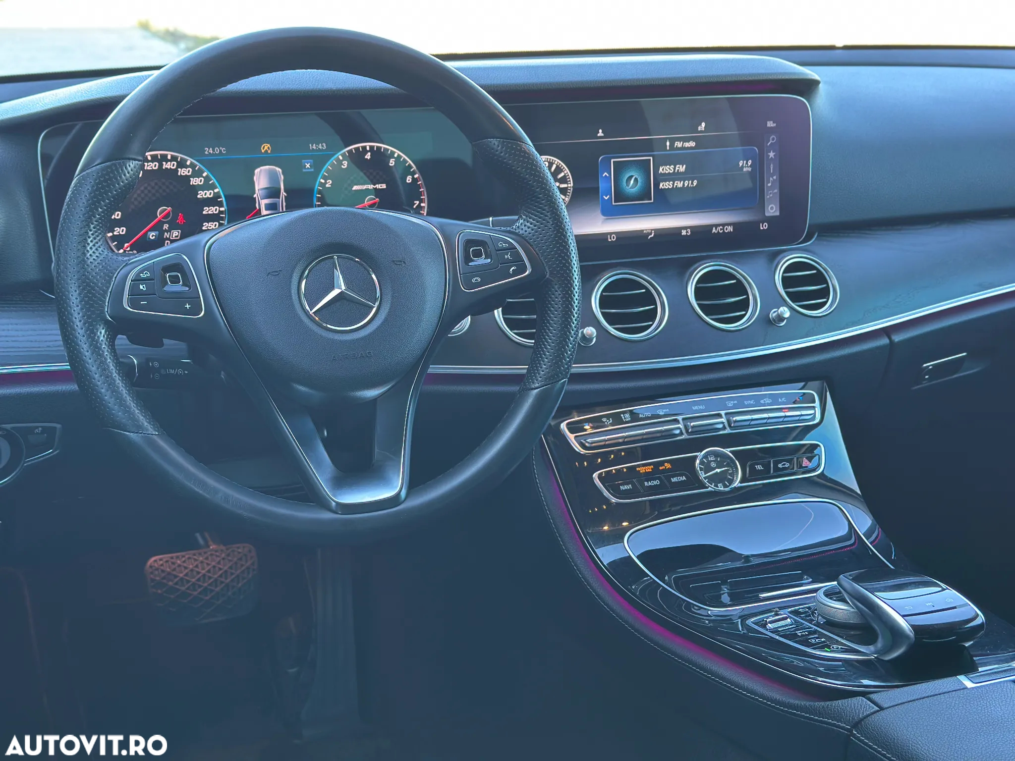 Mercedes-Benz E - 14