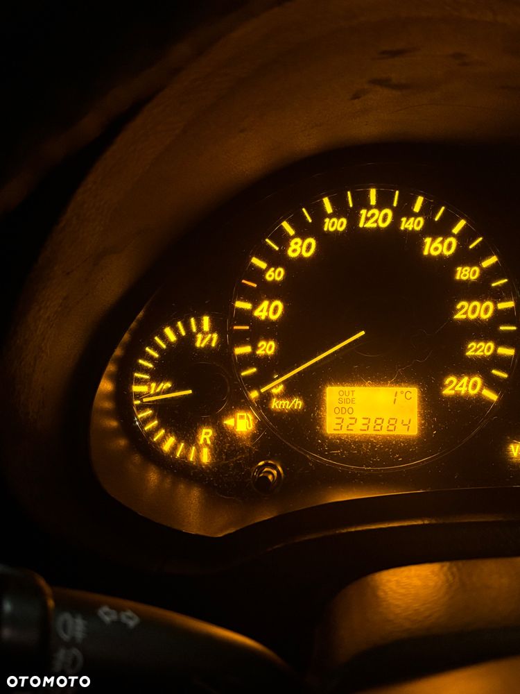 Toyota Avensis 1.8 VVT-i Automatik Sol - 9