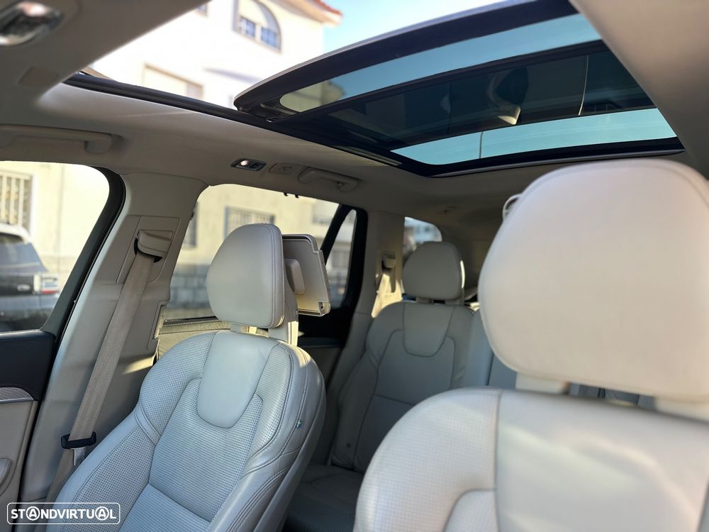 Volvo XC 90 - 22