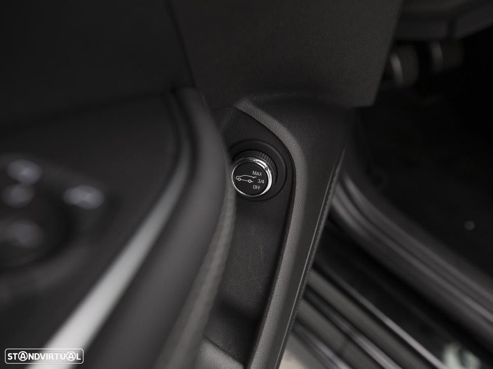 Opel Insignia Sports Tourer - 15