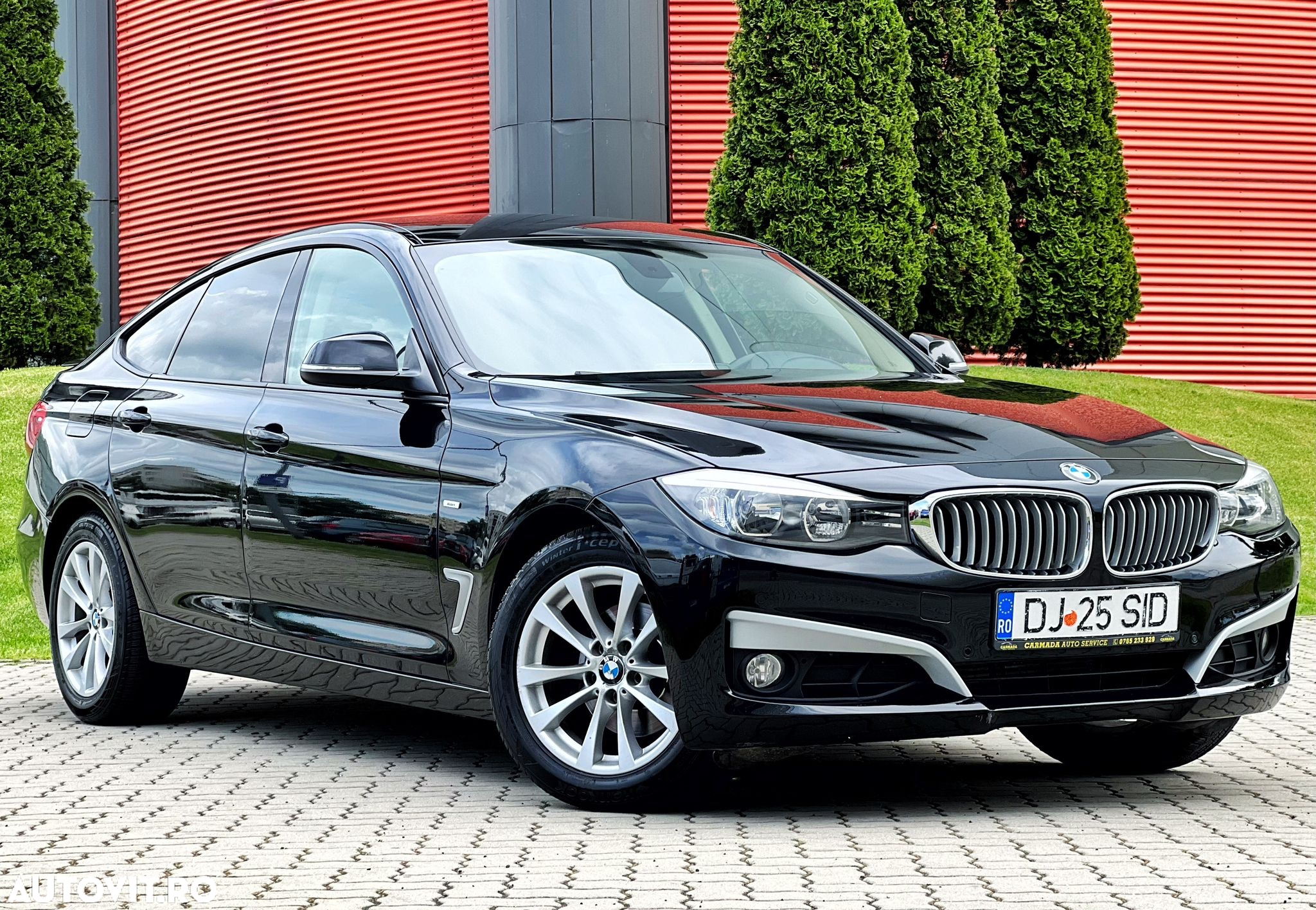 BMW Seria 3 320d xDrive - 2