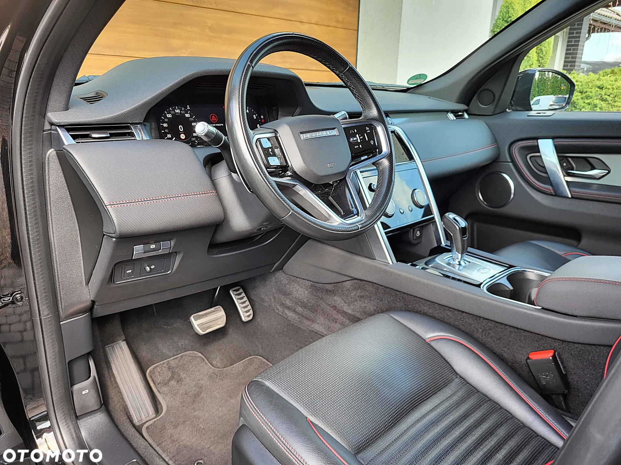 Land Rover Discovery Sport P200 R-Dynamic S - 12