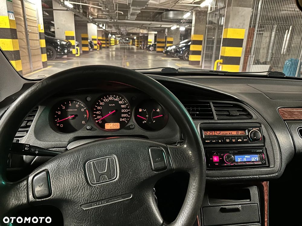 Honda Accord 1.8i LS - 15