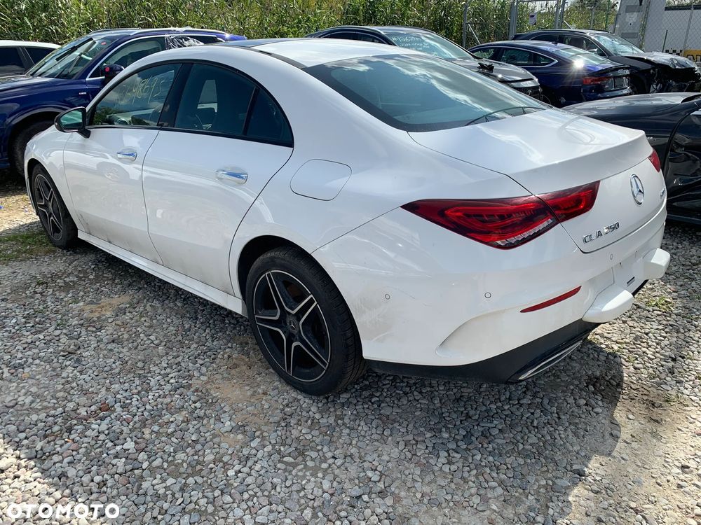 Mercedes-Benz CLA 250 4Matic 7G-DCT - 8