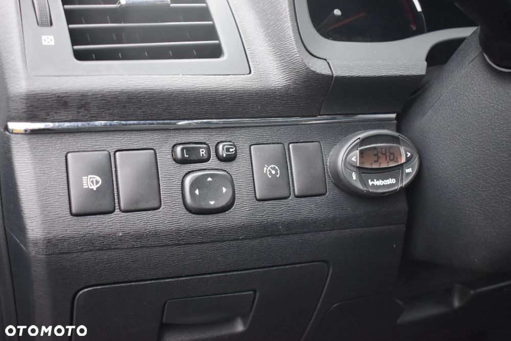 Toyota Avensis 2.2 D-CAT Executive - 14