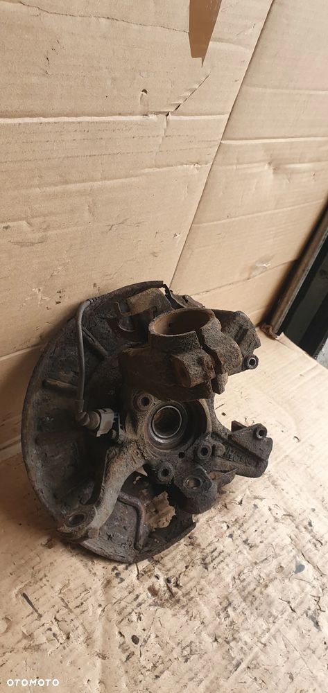 Zwrotnica piasta lewy przód przednia lewa Audi A3 8P 1.9 TDI - 8